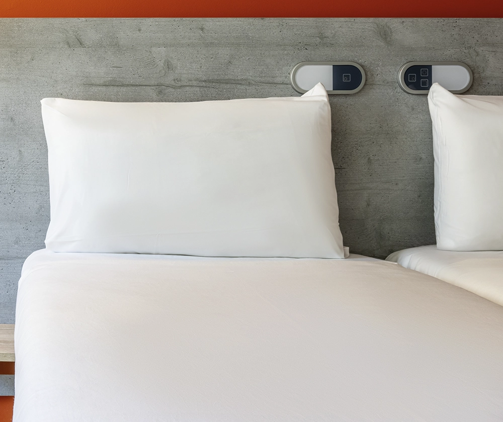 Hotel pillowcases - 100 % cotton 2