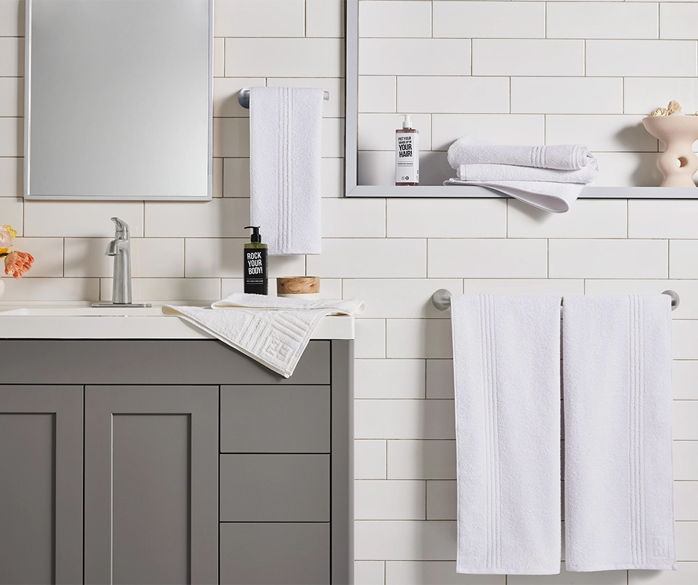 ibis bath towel 2