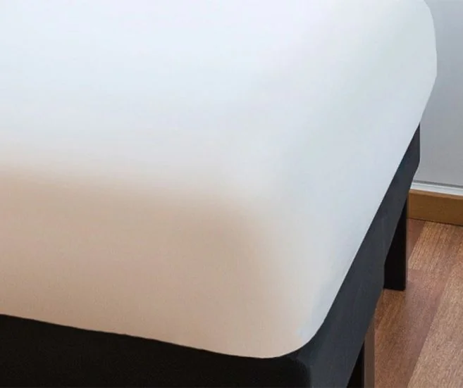 Hotel fitted sheet 1